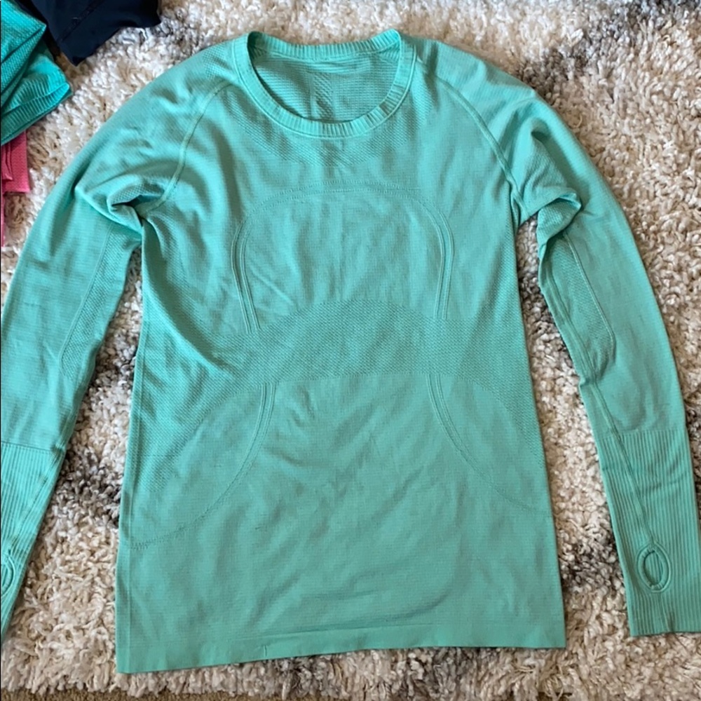 GUC Green Lululemon Long Sleeve Swiftly Size 10
